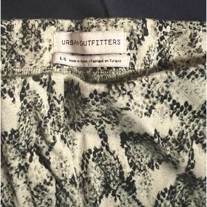 Urban Outfitters Large Leggings Black Seafoam Green Size Large New